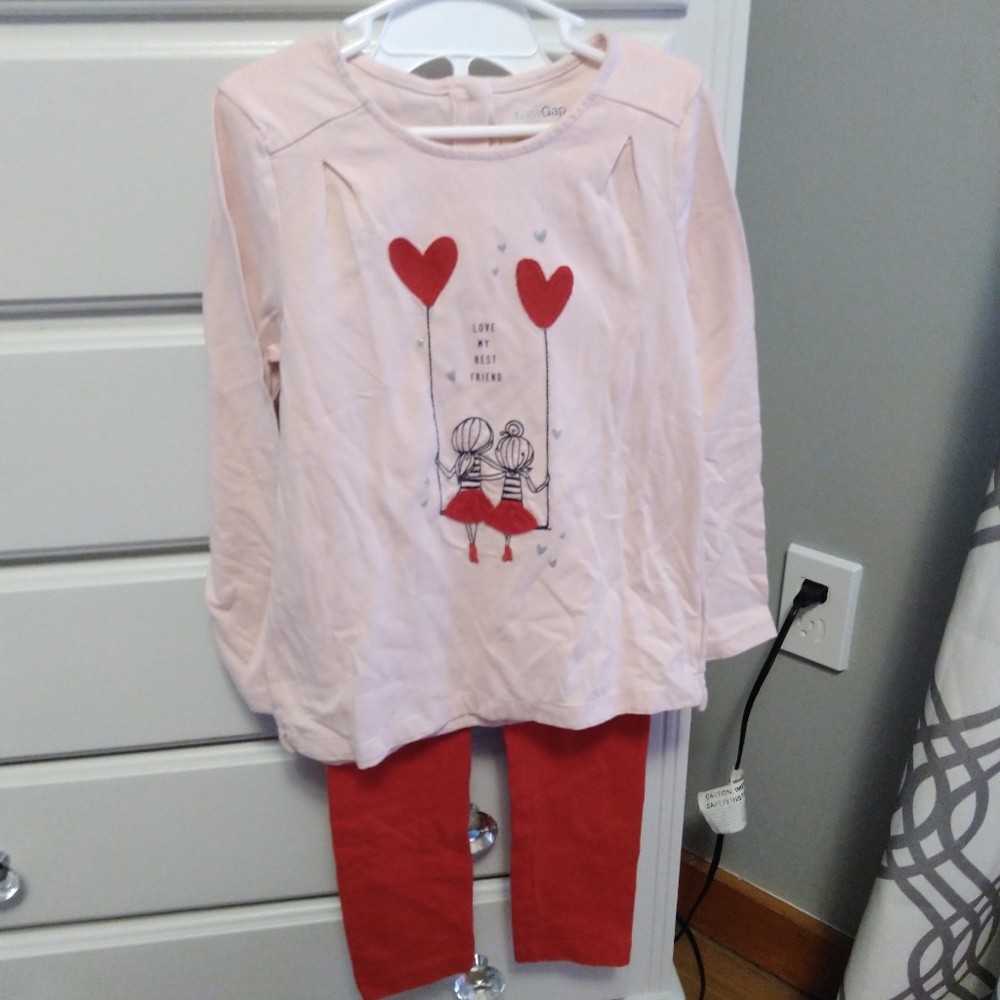 Gap long sleeve top & leggings